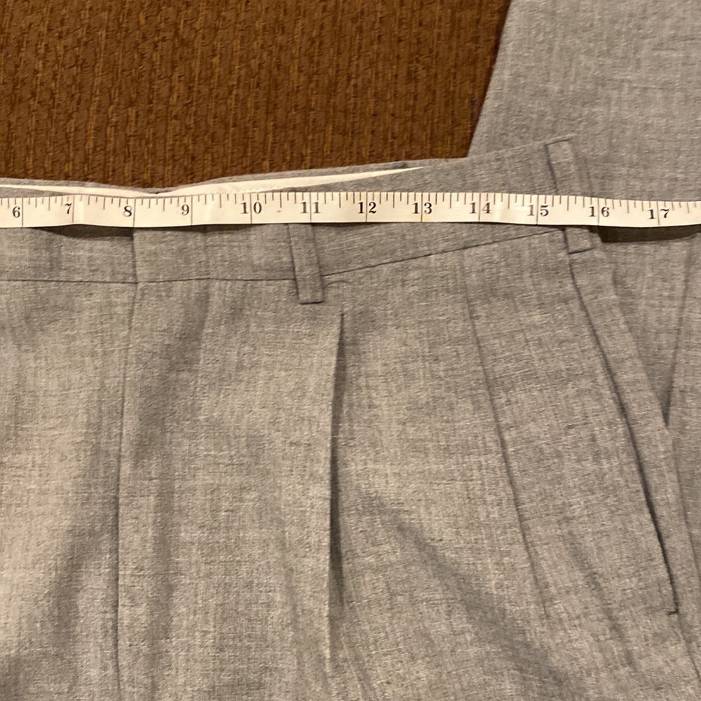 Farah gray pleated dress pants size 31 - Picture 9 of 11